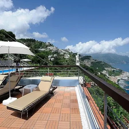 Madreluna In Amalfi *