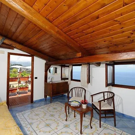 Madreluna In Amalfi *
