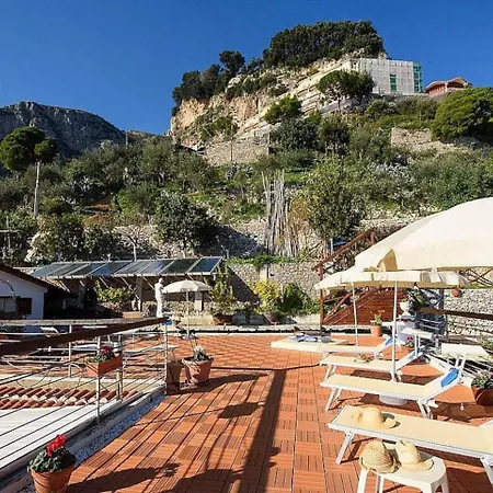 Madreluna In Amalfi *